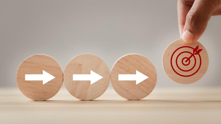 arrow tokens lined up with a bullseye